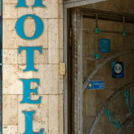 Hotel Star 3*